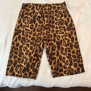 Leopard bike shorts